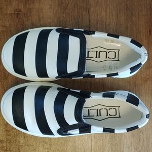 CULT Shoes, Leather Vans-Style Size EU 30/ US 12